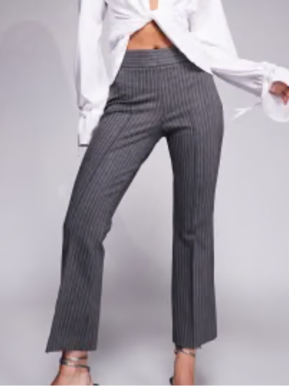 Good American grey pinstripe Ponte pant and Gray pinstripe size small